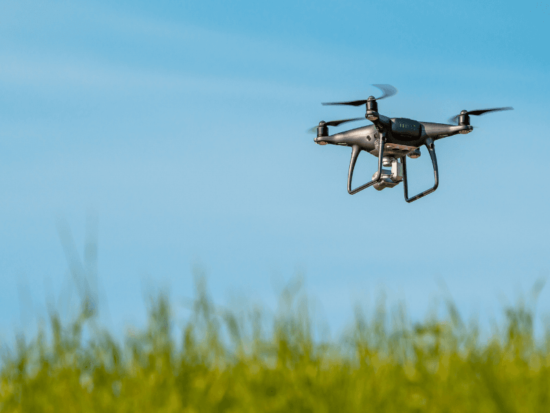 Technicien travaillant en topographie et cadastre — service GreenWorld